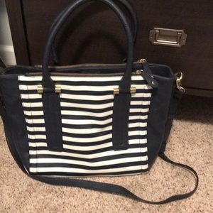 Navy Purse with stripe details!